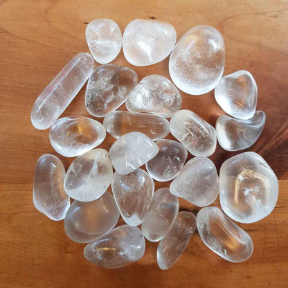 CLEAR QUARTZ STONE (100 gram Tumbled)