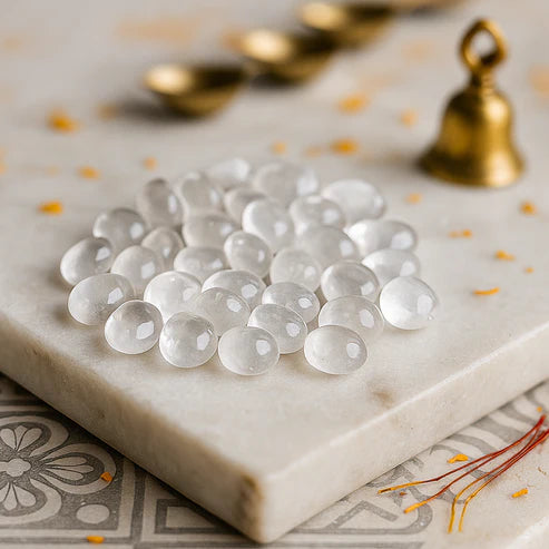 Clear Quartz Tumbled Stones – Natural Crystal for Vastu Remedy, Energy Amplification, Wealth Manifestation, Clarity & Vastu Remedy