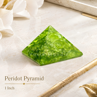Peridot Orgone Pyramid, orgonite – detail view of the base and layered construction