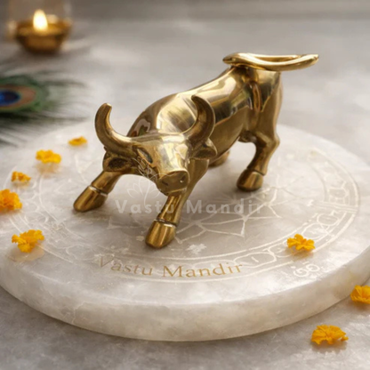 Premium 100% Pure Brass Charging Bull Vastu Remedy for Southwest Wealth Activation, Career Momentum & Financial Growth Showpiece for Office Desk, Business Success