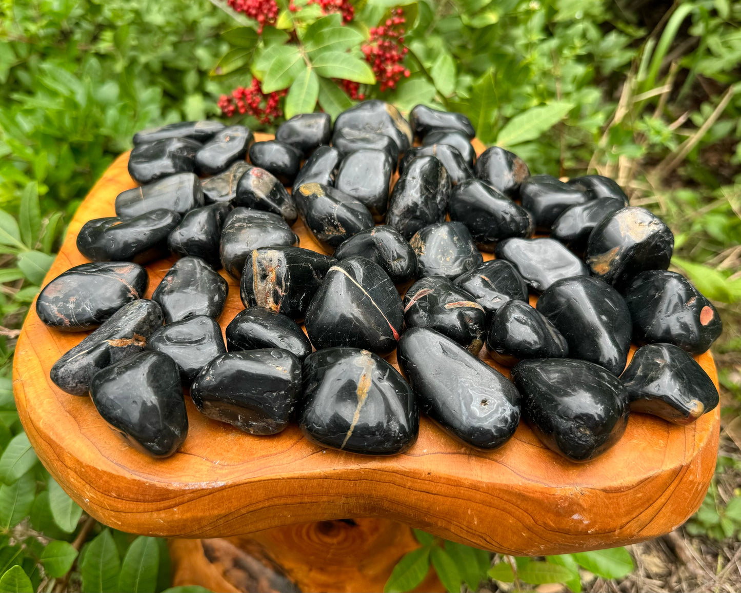 BLACK ONXY (100 gram Tumbled)