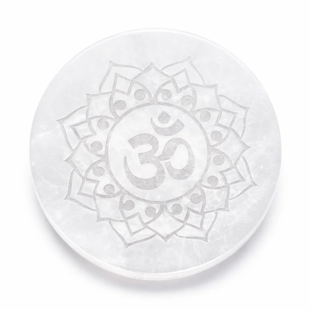 Om Symbol Selenite Plate – Vastu Remedy for Inner Harmony | High-Frequency Cleansing | 3 Inch